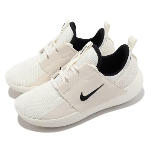Nike sports shoes
